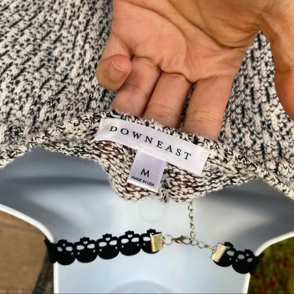 Down East Cozy Knitted Gray Soft Crew Neck Sweater - Picture 5 of 6